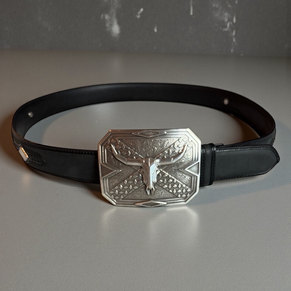 BLACK GENUINE LEATHER WESTERN BELT W/ LONGHORN BUCKLE SZ 44